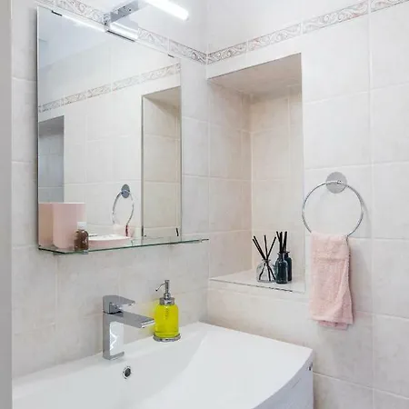 Historic Center Palace - Huge 4 Bedrooms Santa Croce - By Likehomeflorence 佛罗伦萨
